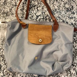 Small Grey Longchamp Purse
